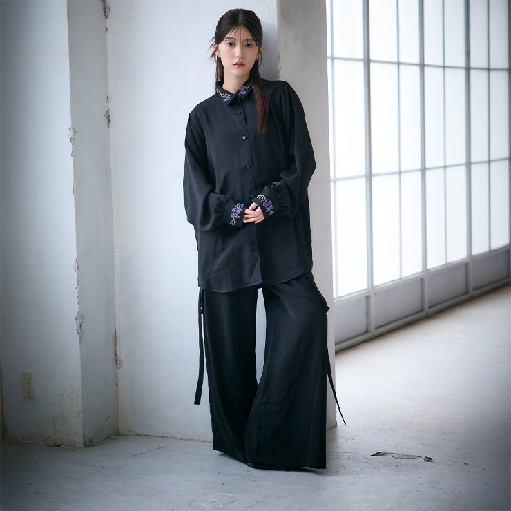 レディース 刺しゅうカーゴパンツ（SUREVE BLACK） | アベイル