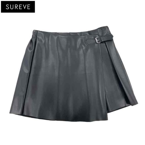 レディース　ショートパンツ（SUREVE）