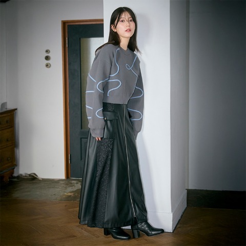 レディース　スカート（SUREVE BLACK）