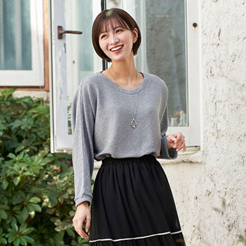 レディース　ネックレス付ラメプルオーバー（RagOut）