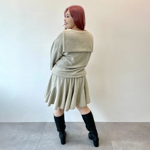 レディース　ボアジップパーカ（Derelikt）