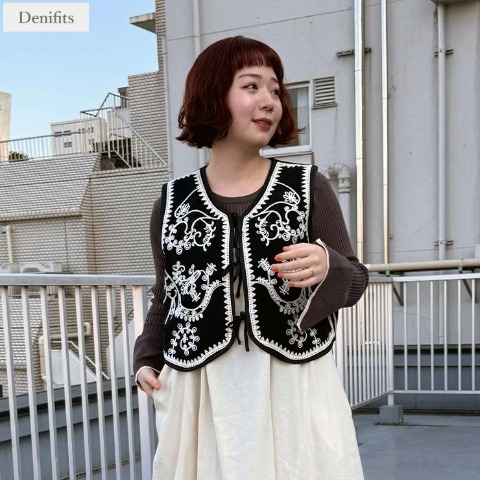レディース　刺しゅう使いベスト（ごりちゃん×Denifits）