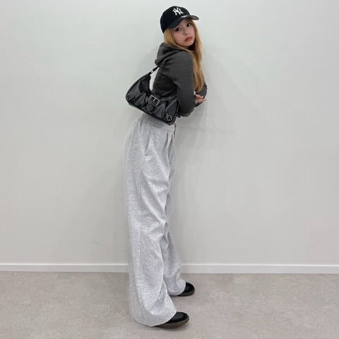 レディース　パンツ（SUREVE×uka.）