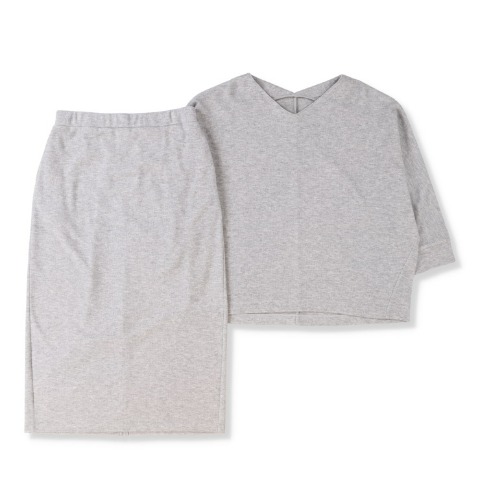 レディース【3L～5L】　プルオーバー+スカートセット（SUREVE）