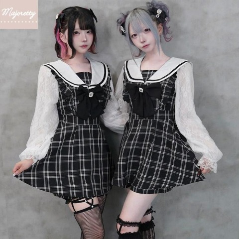 レディース　セットアップ（majoretty）