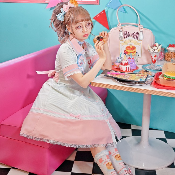 レディース【2L～4L】 ワンピース（majoretty×五月アイ） | アベイル