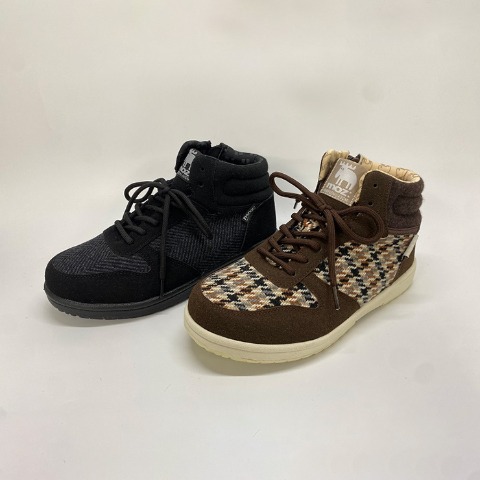 レディース　防滑スニーカー（MOZ）