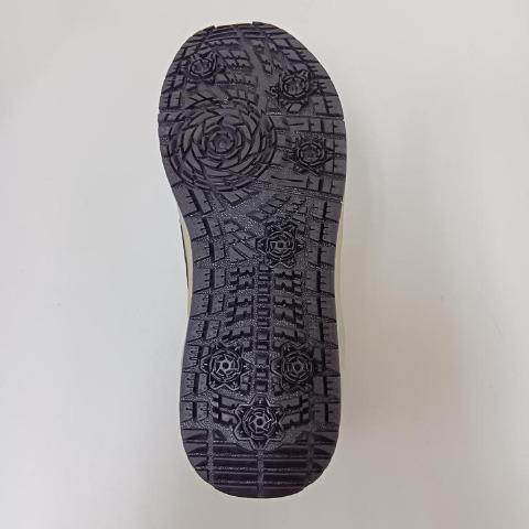 レディース【23.0～24.5cm】　防滑スニーカー（EDWIN）