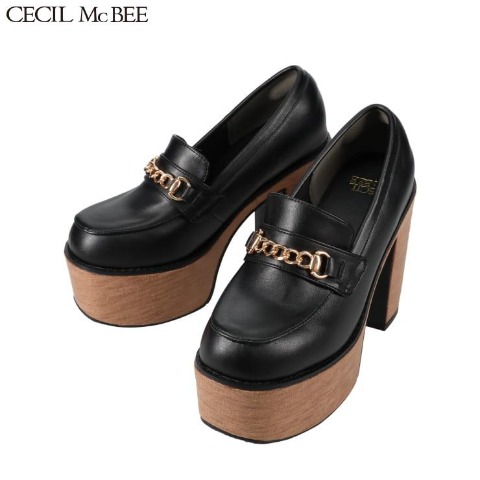 レディース　厚底木目ヒールチェーン使いパンプス（CECIL McBEE）