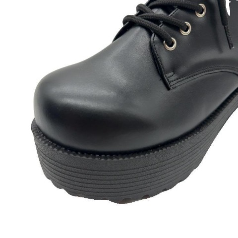 レディース　ショートブーツ（CHIP CLIP）