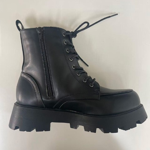 レディース【S～LL】　幅広レースアップショートブーツ（CHIP CLIP）