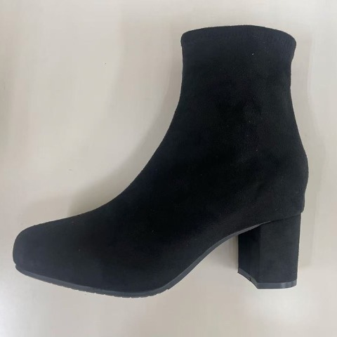 レディース　起毛ショートブーツ（RagOut）