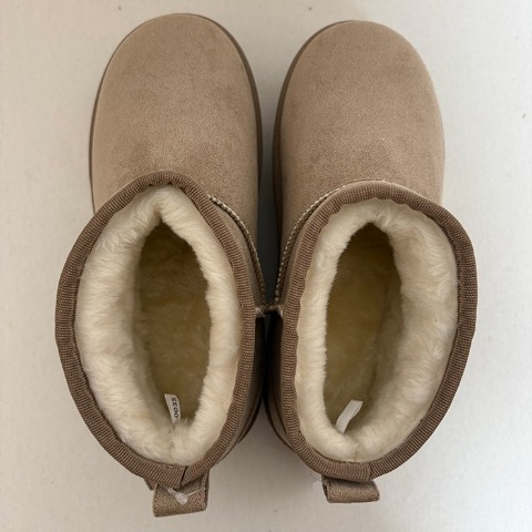 レディース　ボアブーツ