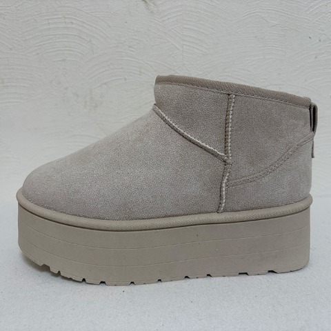 レディース　ボアブーツ