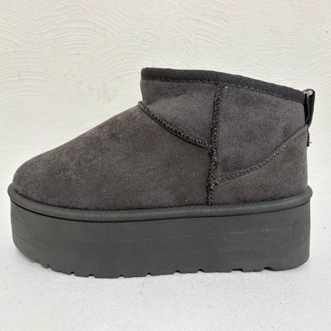 レディース　ボアブーツ