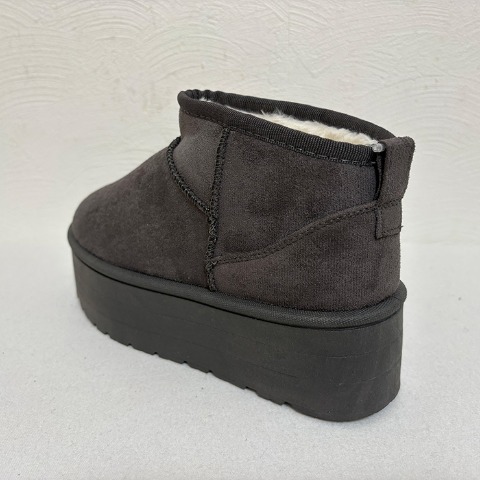 レディース　ボアブーツ