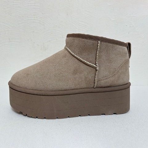 レディース　ボアブーツ