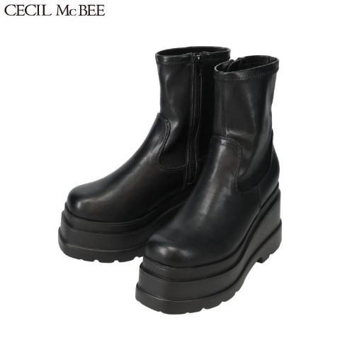 レディース　フラット厚底ショートブーツ（CECIL McBEE）