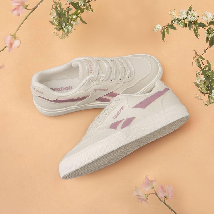 レディース【23.5～24.5cm】 スニーカー（Reebok） | アベイル 