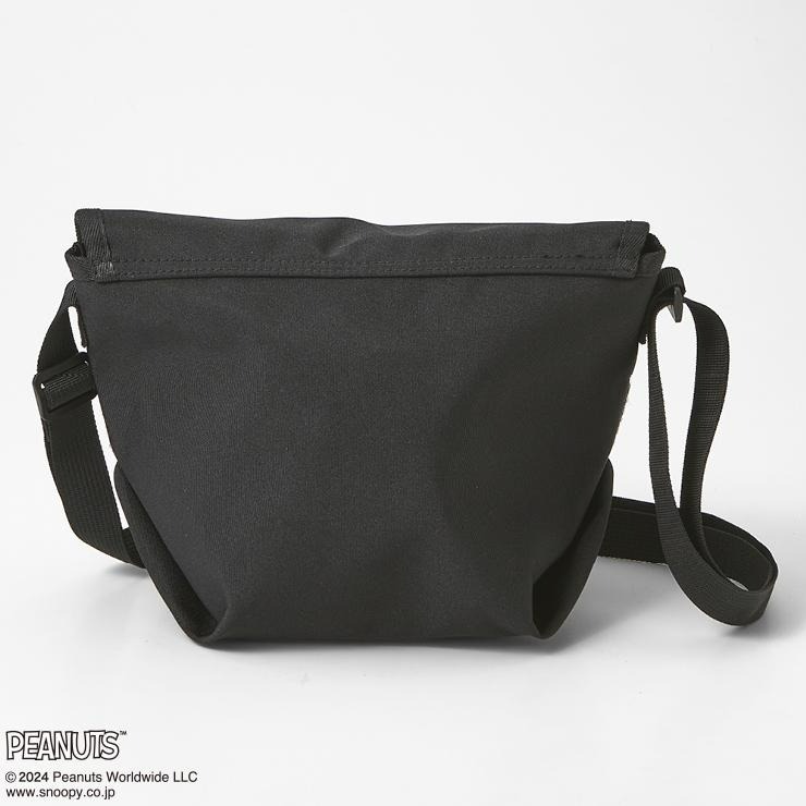 新品　PEANUTS Cafe2024ラッキーバッグ　メッセンジャーバッグのみ 完売必至】今年も、PEANUTS Cafeの＜2024 LUCKY BAG＞が数量限定