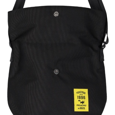 口折れショルダーバッグ（ピカチュウ）