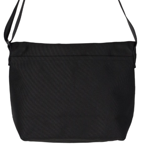 口折れショルダーバッグ（ピカチュウ）