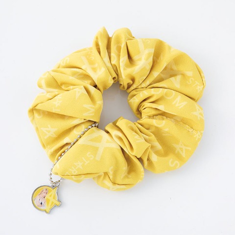 チャーム付シュシュ（STARDOM）