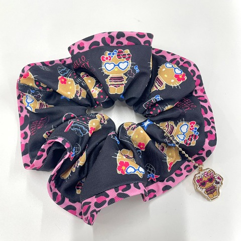 チャーム付シュシュ（ハローキティ）