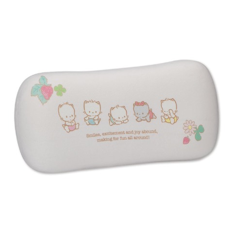 腰当てクッション（ニャニィニュニェニョン）