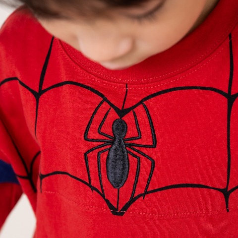 キッズ　長袖Tシャツ（100～120cm・MY LITTLE WONDER/MARVEL）
