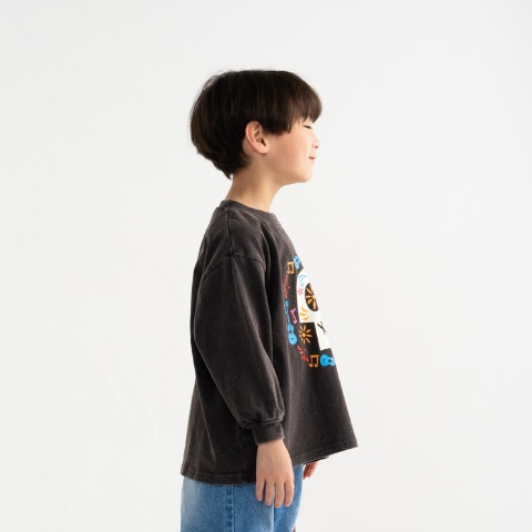 キッズ　長袖Tシャツ（100～120cm・futafuta/Disney）