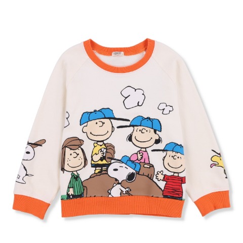 キッズ　プルオーバー （100～120cm・PEANUTS）