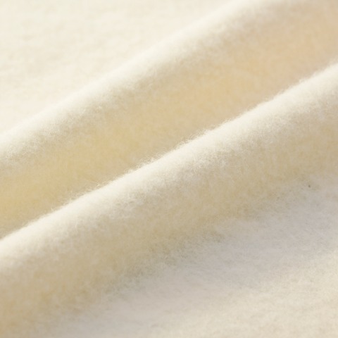 キッズ　プルオーバー（100～120cm・futafuta/Disney）