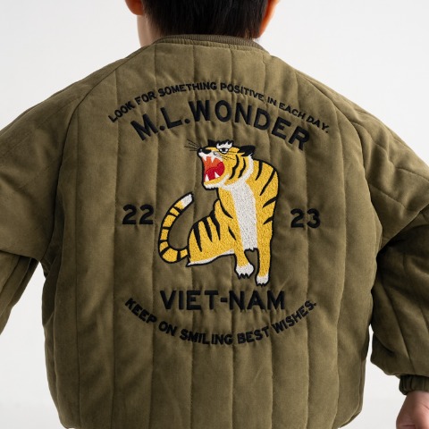 キッズ　ジャケット（100～120cm・MY LITTLE WONDER）