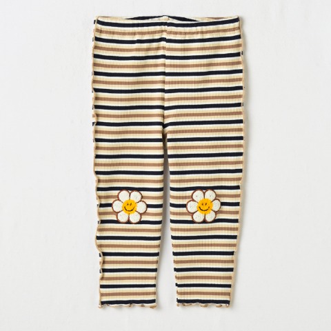 キッズ　レギンス（100～120cm・wiggle wiggle)