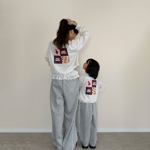 キッズ　Ｔシャツ（100～120cm･mirror bae./BENI BITES）
