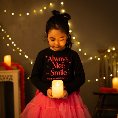 キッズ　長袖Ｔシャツ（100～120cm・MY LITTLE WONDER）