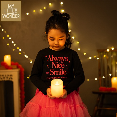 キッズ　長袖Ｔシャツ（100～120cm・MY LITTLE WONDER）