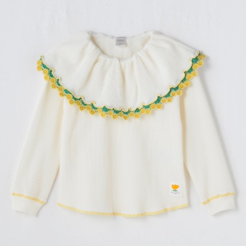 キッズ　Ｔシャツ（100～120cm・futafuta）