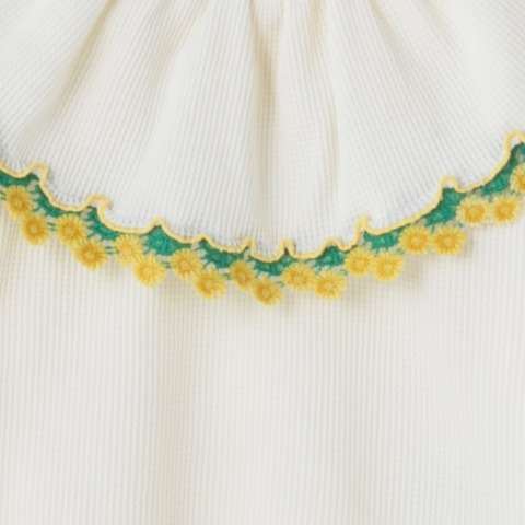 キッズ　Ｔシャツ（100～120cm・futafuta）