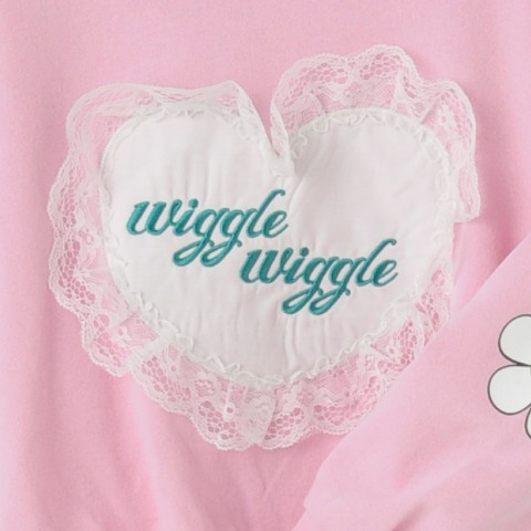 キッズ　プルオーバー（100～120cm・wiggle wiggle）