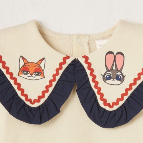 キッズ　プルオーバー（100～120cm・futafuta/Disney）