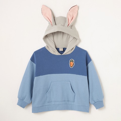 キッズ　パーカ（100～120cm・futafuta/Disney）