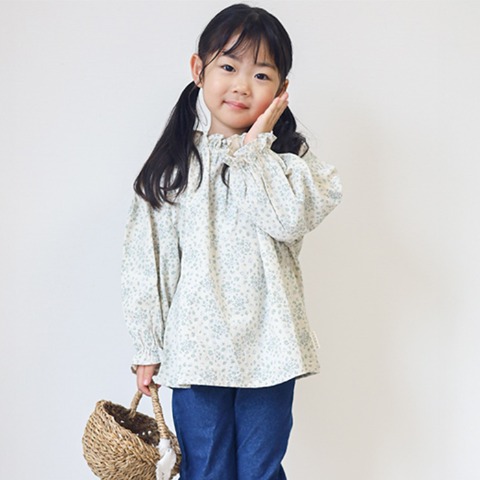 キッズ　プルオーバー （100～120cm　conoco）
