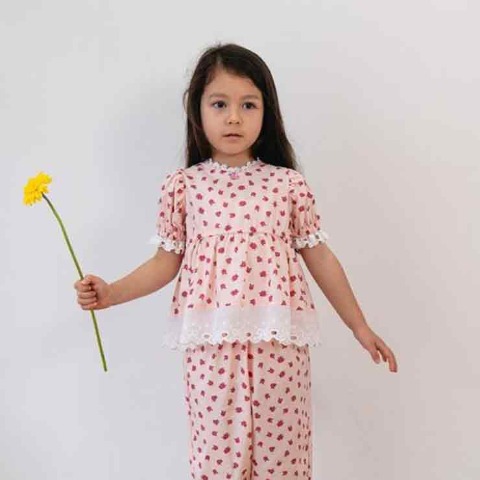 キッズ　ブラウス（100～120cm・yuuka）