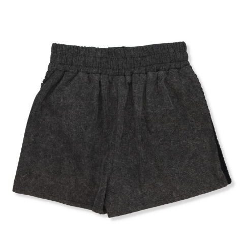 キッズ　ショートパンツ（110～120cm・rabyraby）