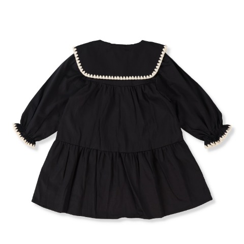 キッズ　ワンピース（100～120cm・un poupee）