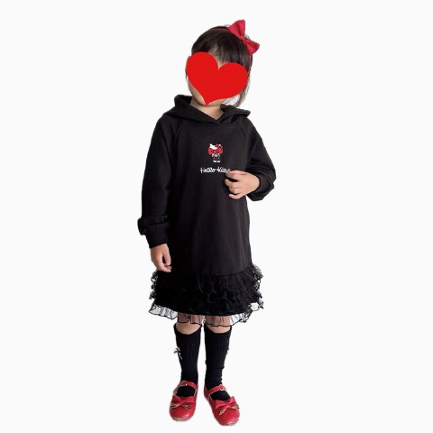キッズ　長袖ワンピース（100～120cm・サンリオキャラクターズ）