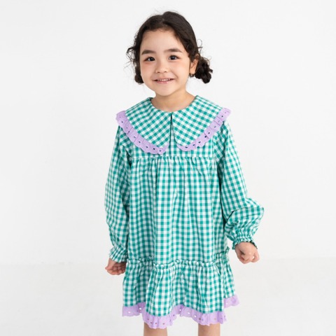 キッズ　ワンピース（100～120cm・moimoi）