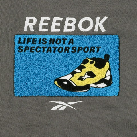 ジュニア　プルオーバー（130～150cm・Reebok）